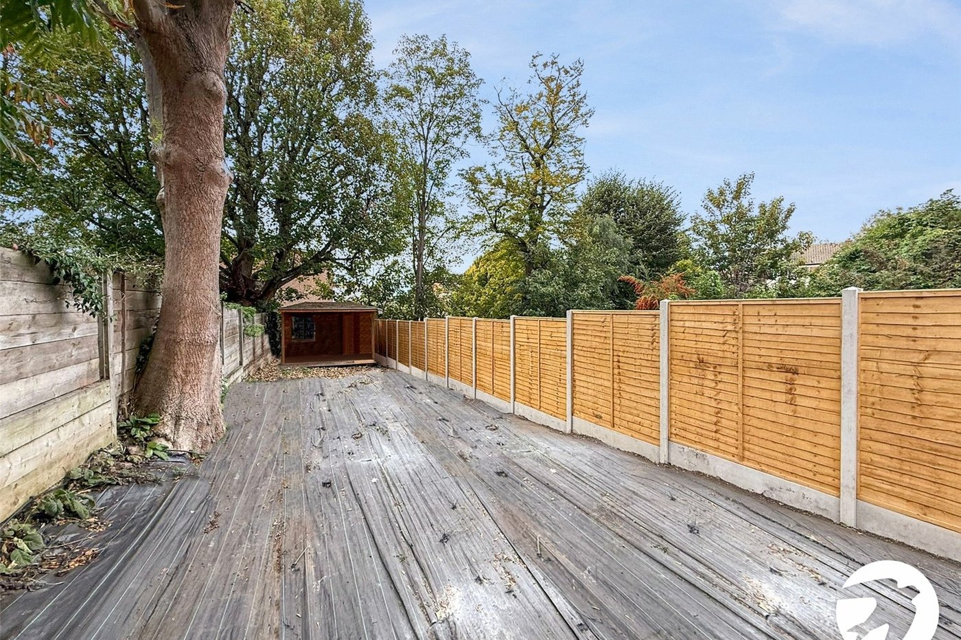 2 bedroom property to rent in London | Robinson Jackson