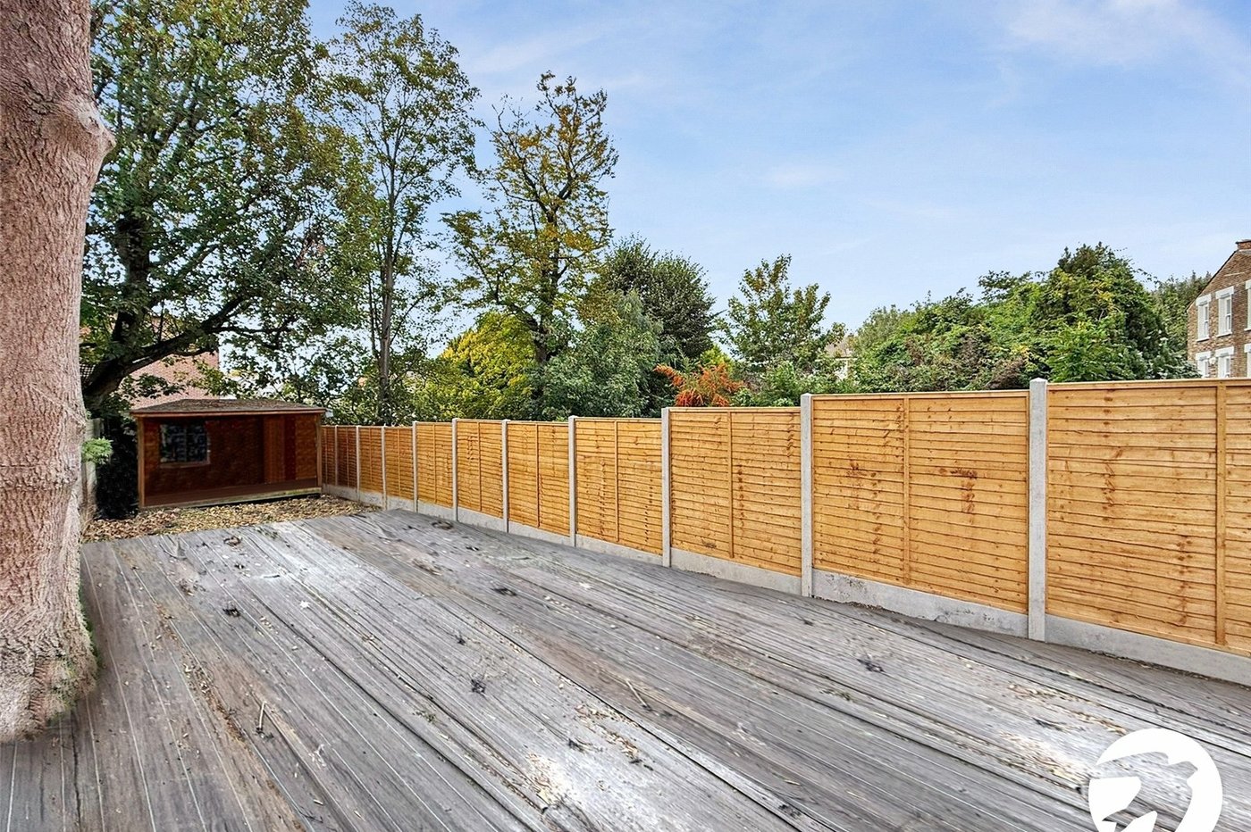 2 bedroom property to rent in London | Robinson Jackson