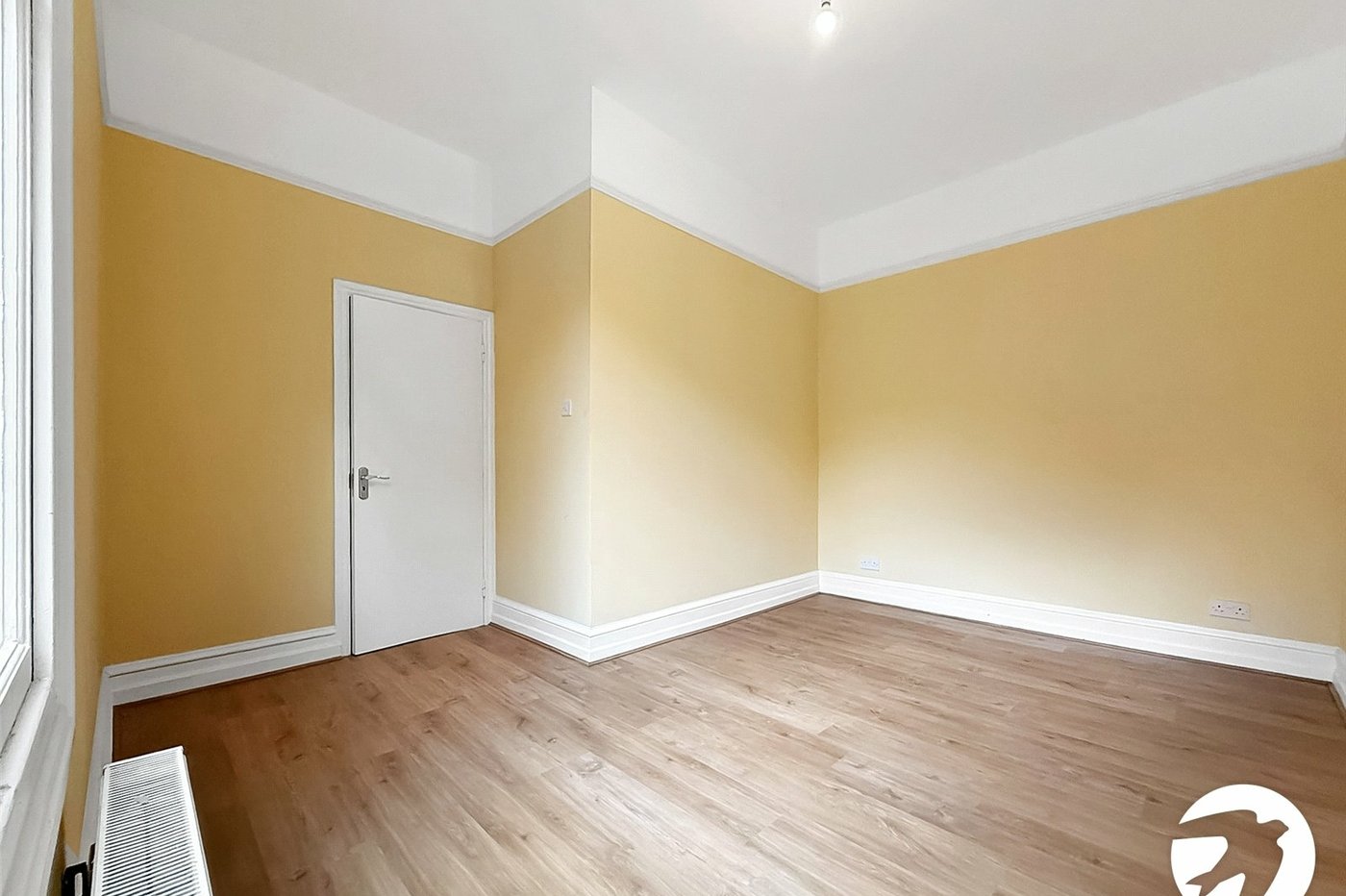 2 bedroom property to rent in London | Robinson Jackson