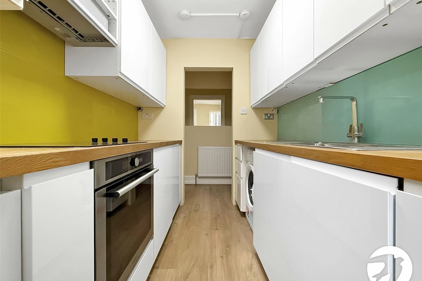 2 bedroom property to rent in London | Robinson Jackson