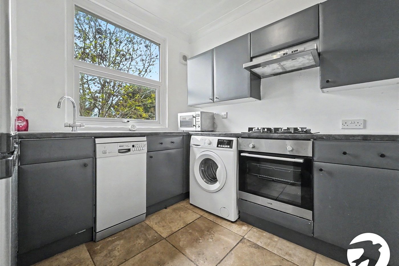 2 bedroom property to rent in Sydenham | Robinson Jackson