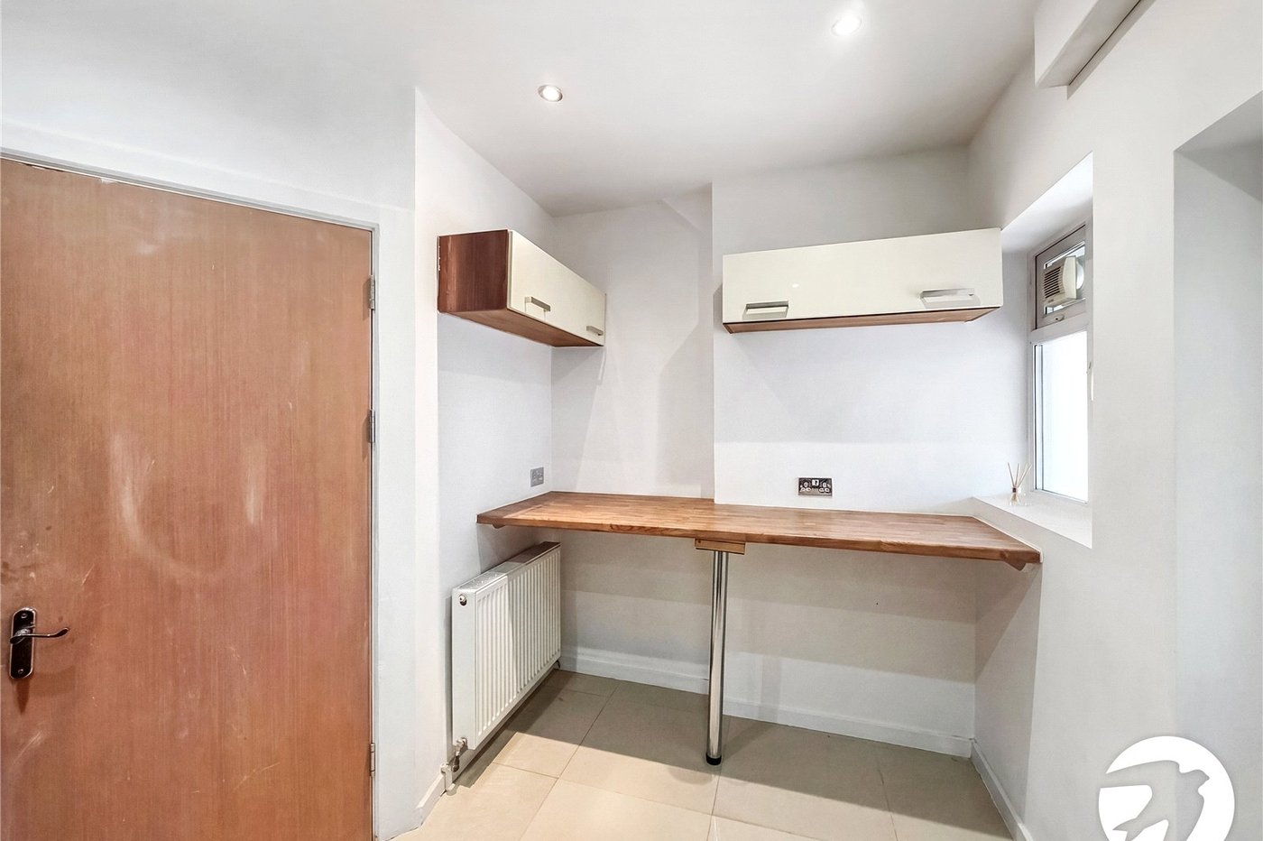 5 bedroom house to rent in London | Robinson Jackson