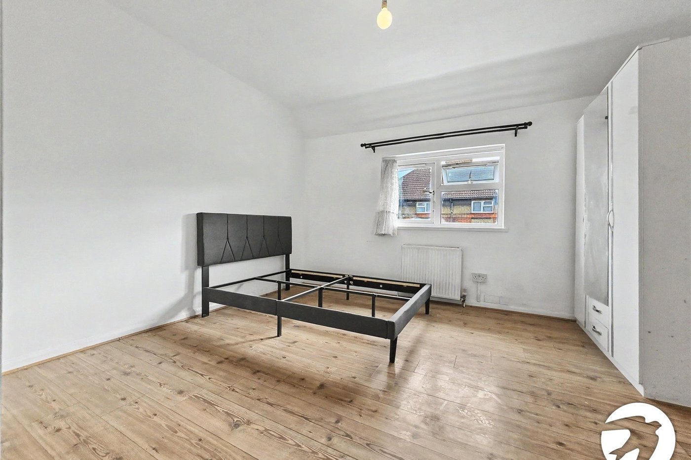 5 bedroom house to rent in London | Robinson Jackson