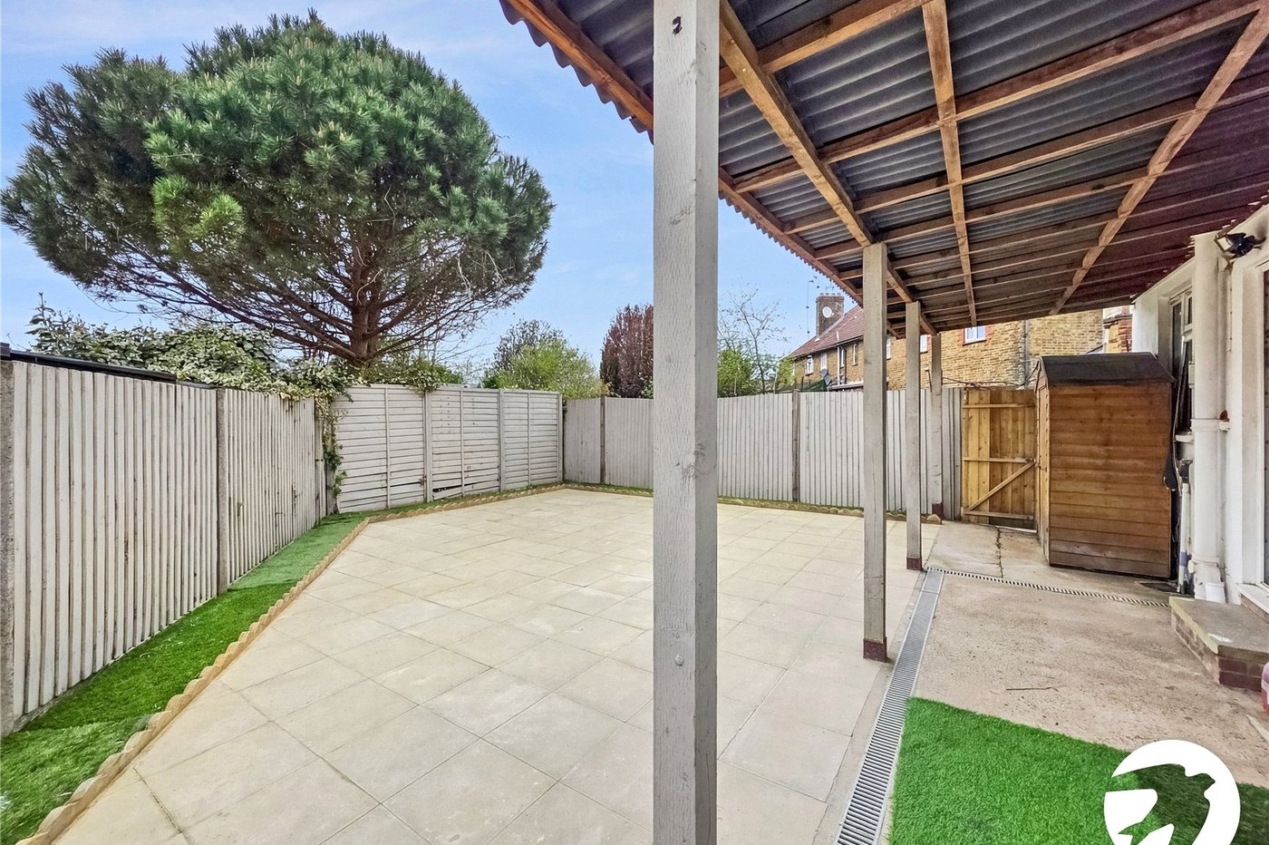 5 bedroom house to rent in London | Robinson Jackson