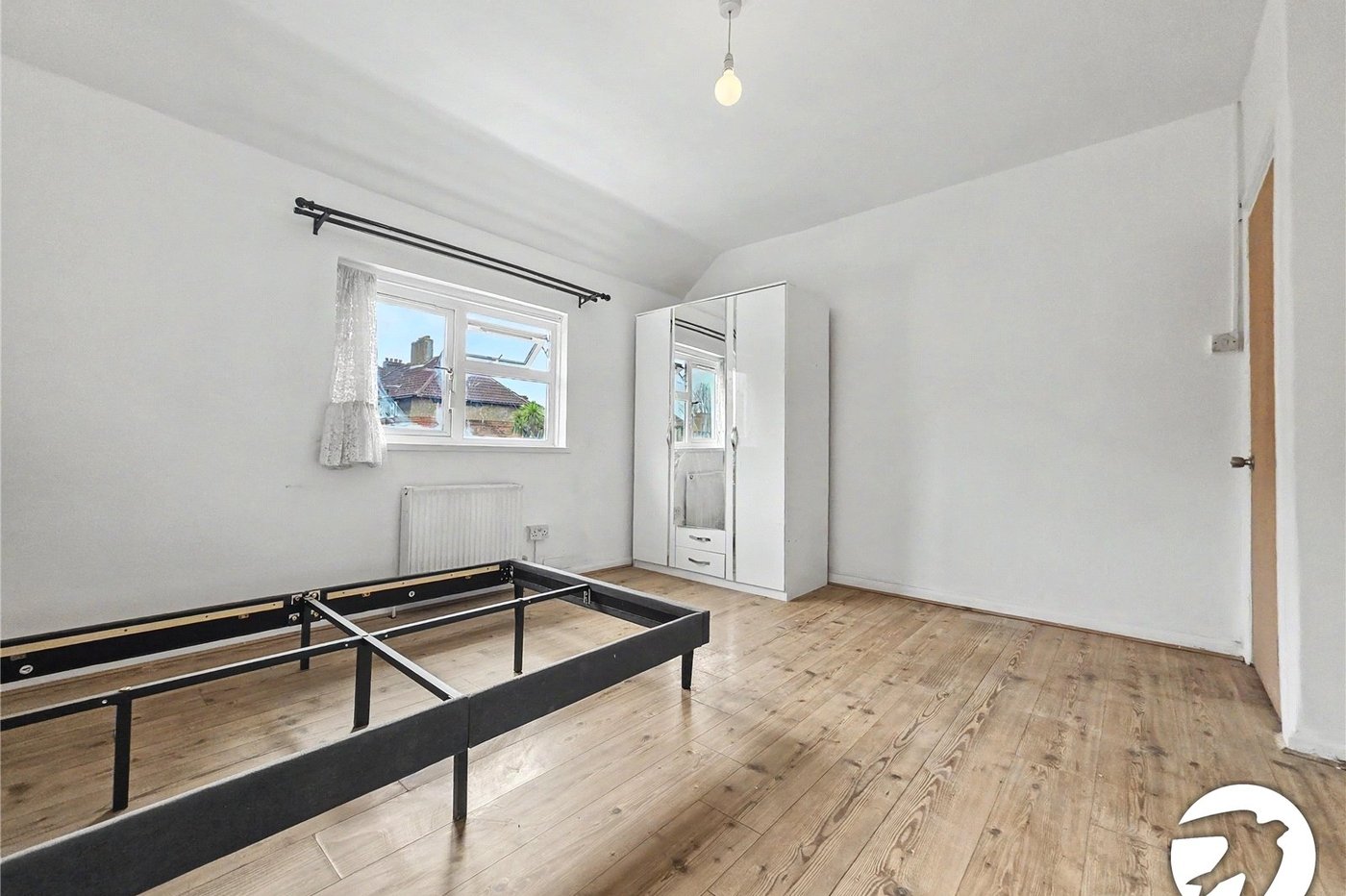 5 bedroom house to rent in London | Robinson Jackson