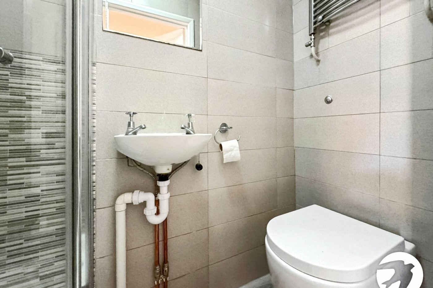 3 bedroom house to rent in London | Robinson Jackson