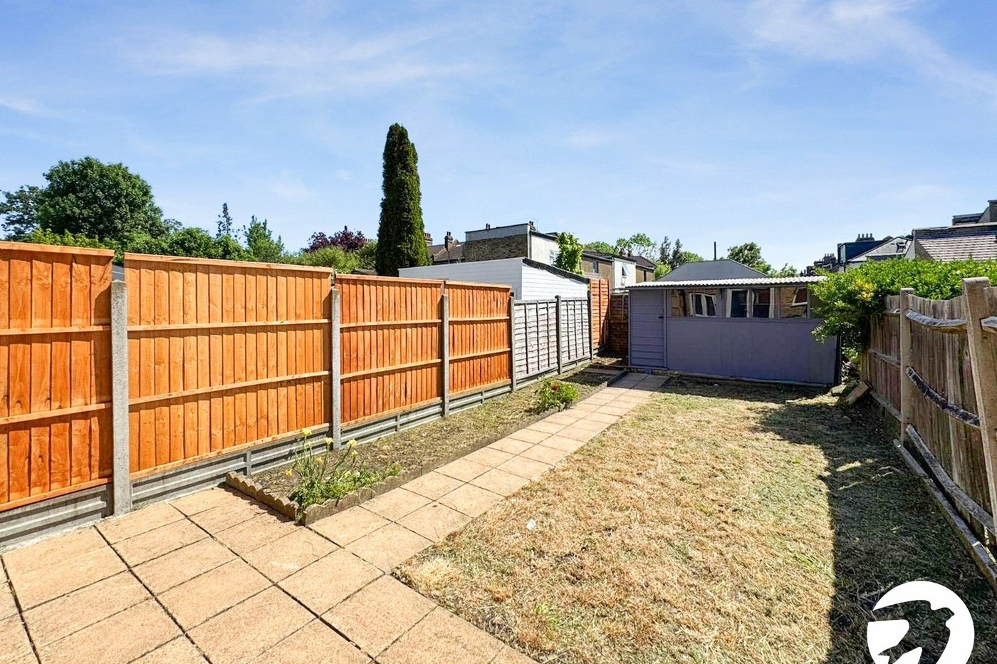 3 bedroom house to rent in London | Robinson Jackson