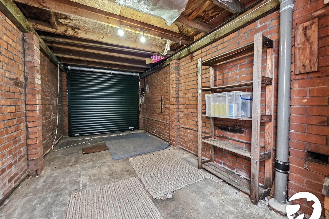 4 bedroom house to rent in London | Robinson Jackson