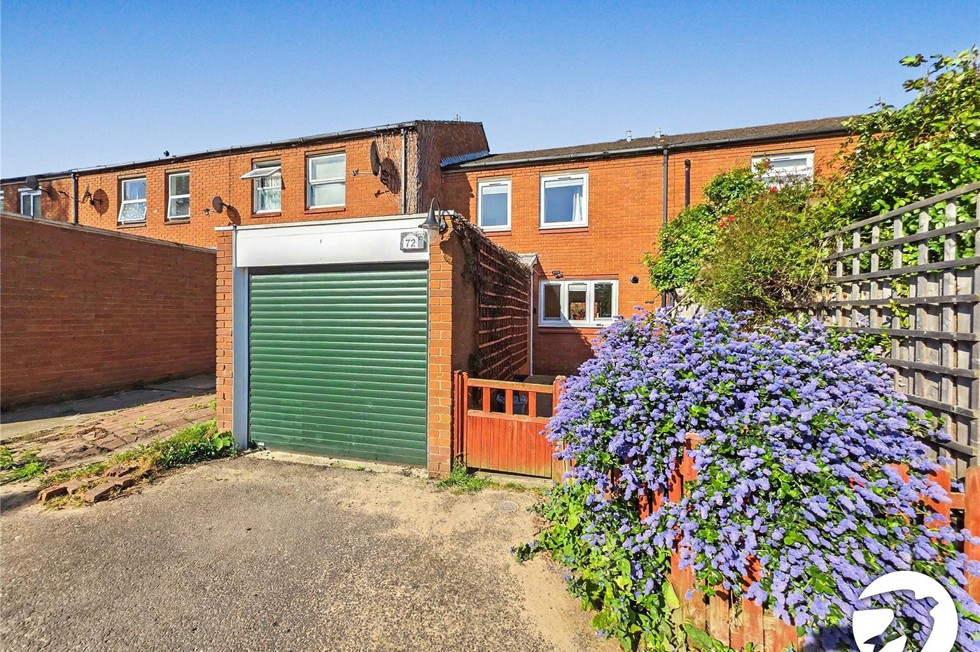 4 bedroom house to rent in London | Robinson Jackson