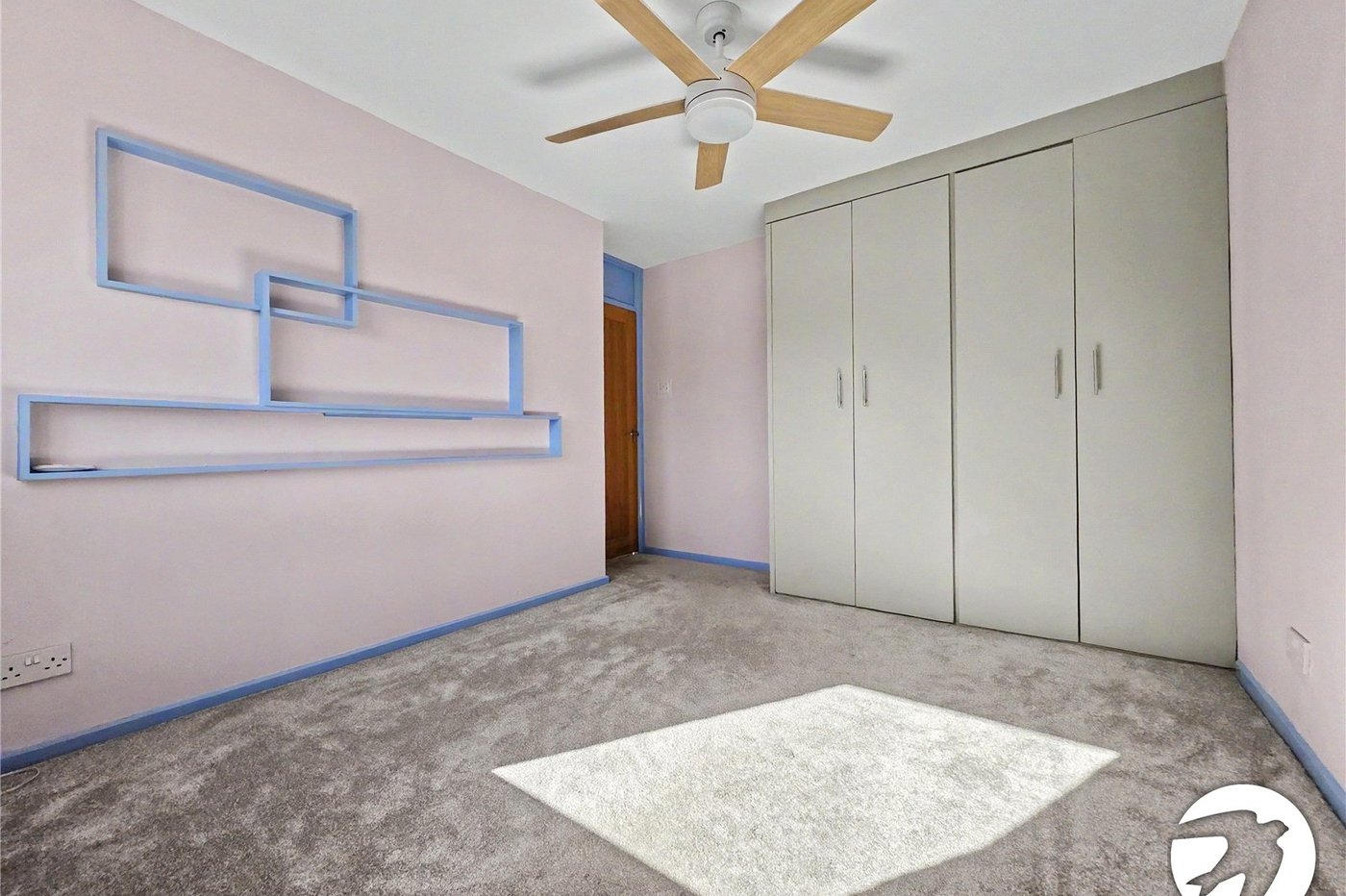 4 bedroom house to rent in London | Robinson Jackson