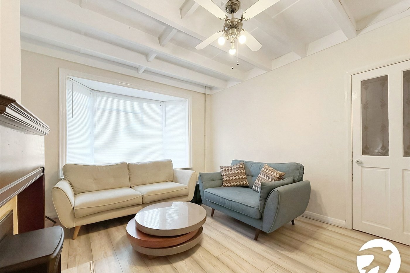 3 bedroom house to rent in London | Robinson Jackson