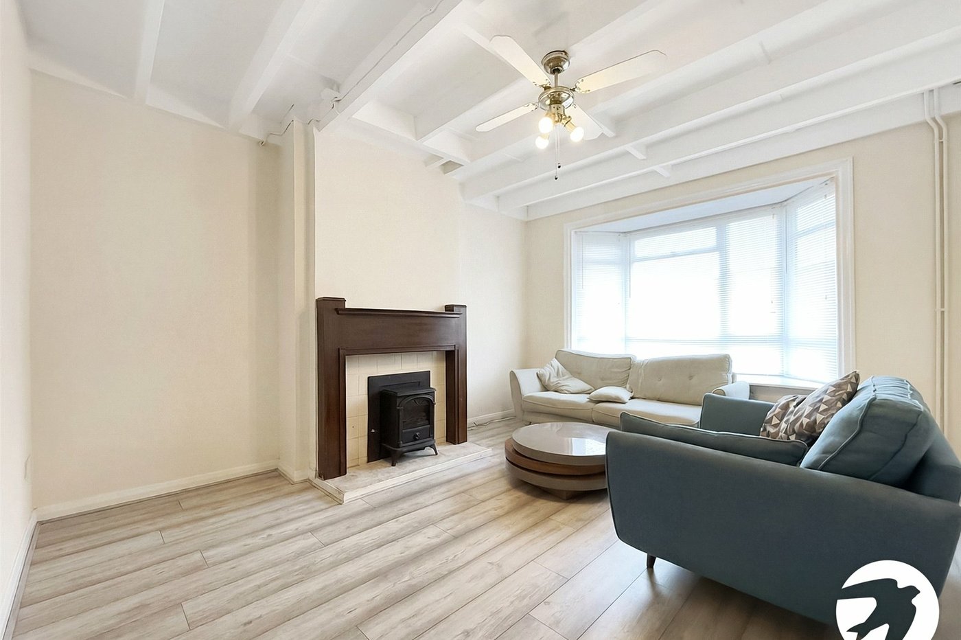 3 bedroom house to rent in London | Robinson Jackson