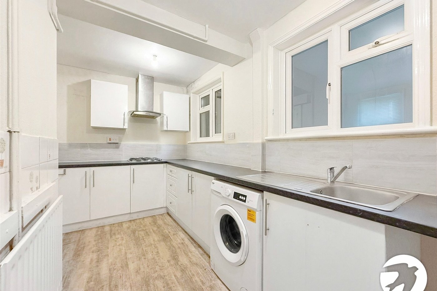 3 bedroom house to rent in London | Robinson Jackson