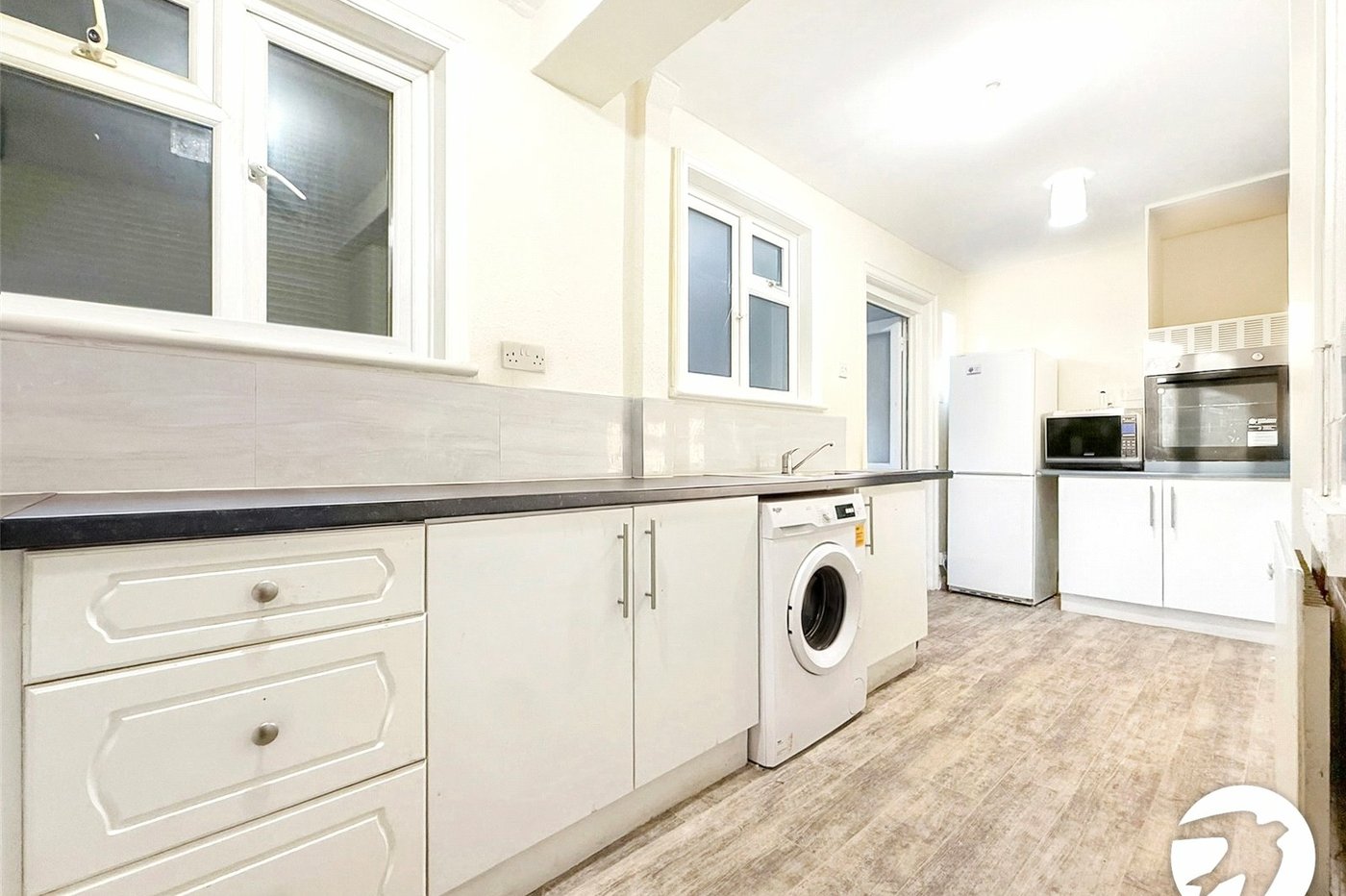 3 bedroom house to rent in London | Robinson Jackson