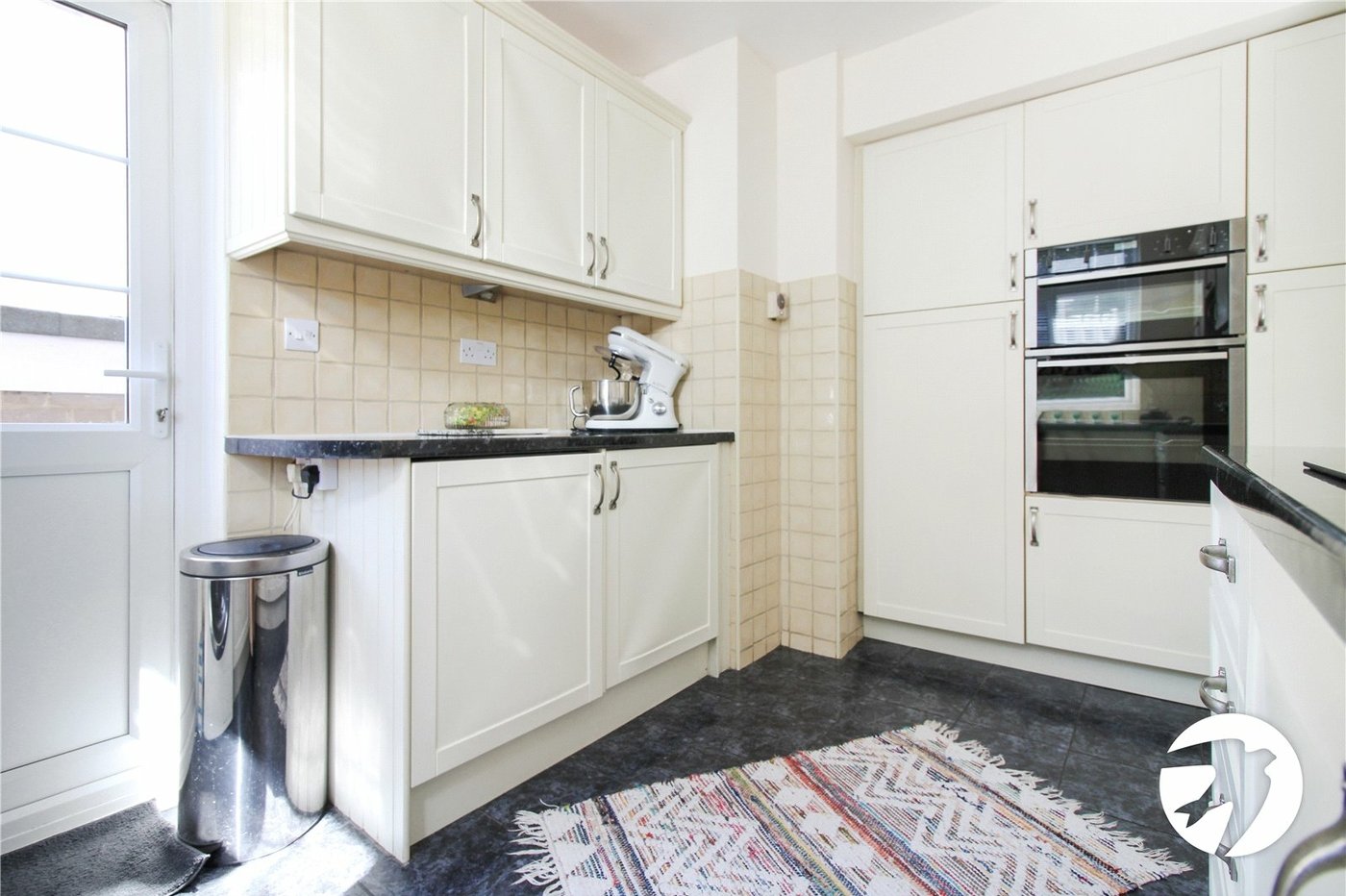 4 bedroom house to rent in Bromley | Robinson Jackson