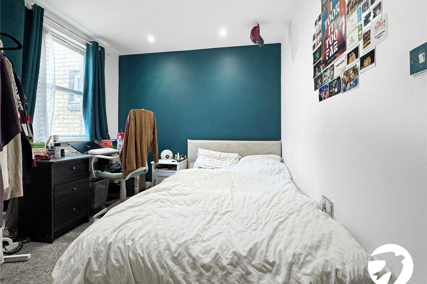 2 bedroom property to rent in London | Robinson Jackson