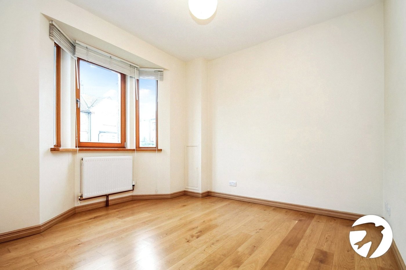 2 bedroom bungalow to rent in Gravesend | Robinson Michael & Jackson