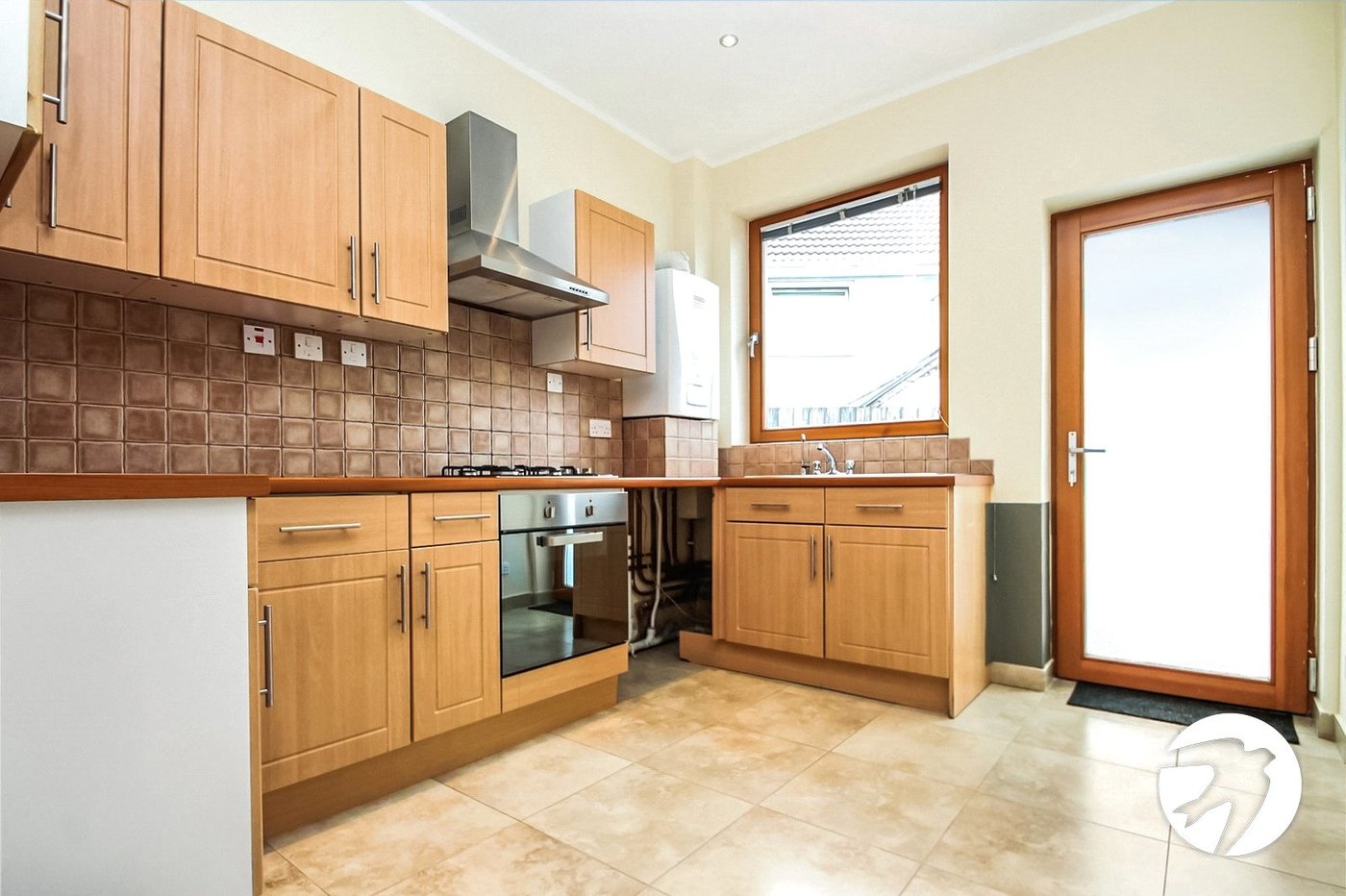 2 bedroom bungalow to rent in Gravesend | Robinson Michael & Jackson