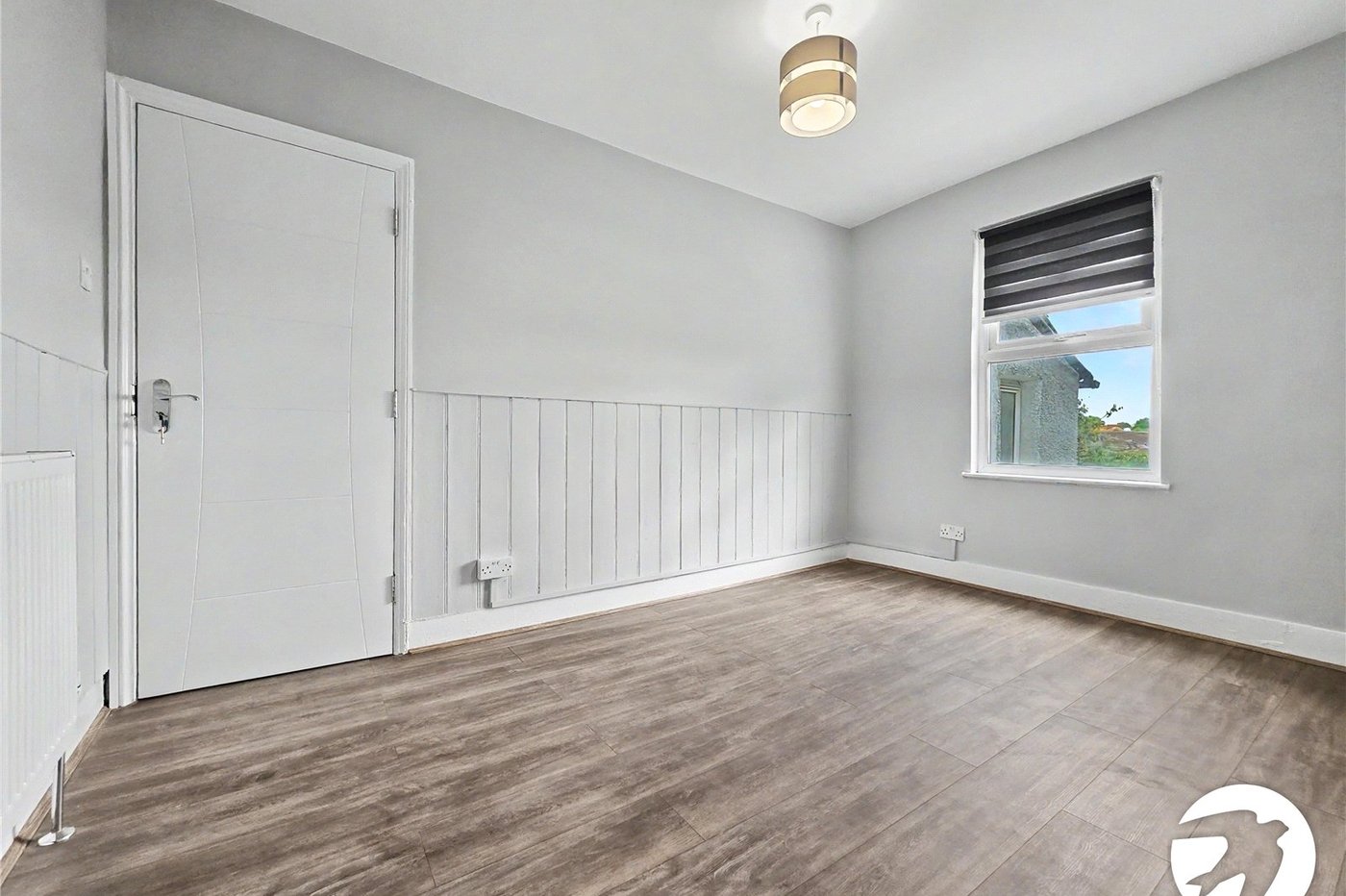 3 bedroom house to rent in London | Robinson Jackson