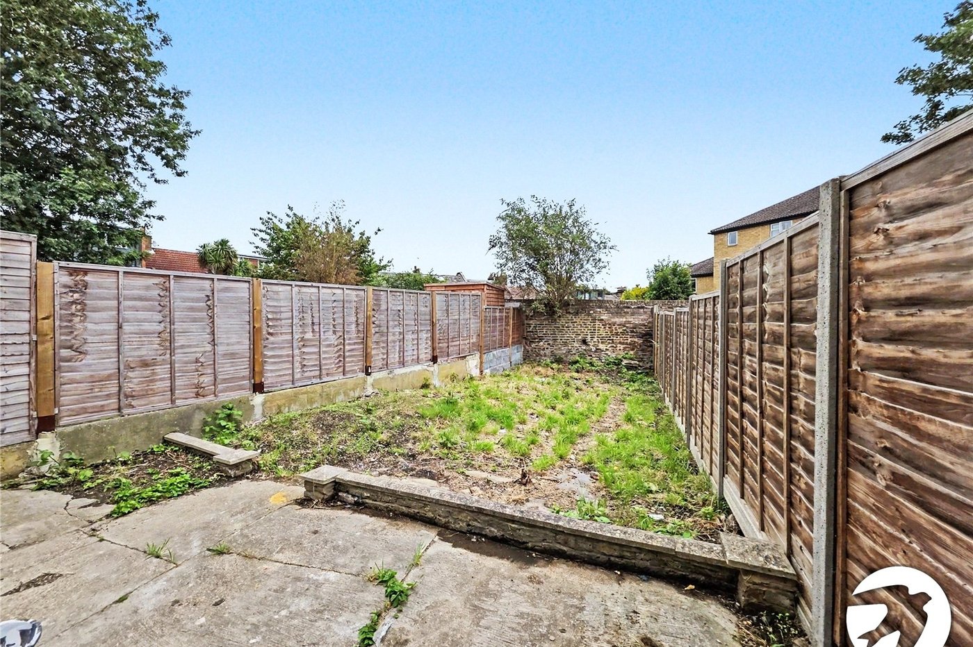 3 bedroom house to rent in London | Robinson Jackson