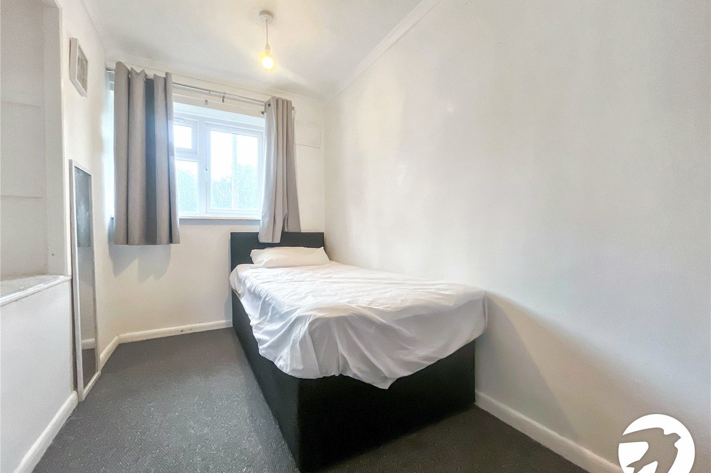 3 bedroom house to rent in Rochester | Robinson Michael & Jackson