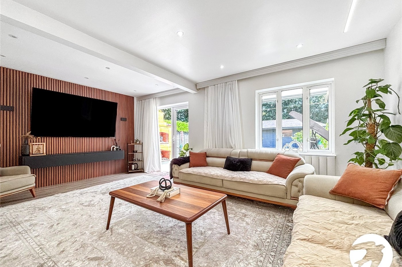3 bedroom house to rent in Maidstone | Robinson Michael & Jackson