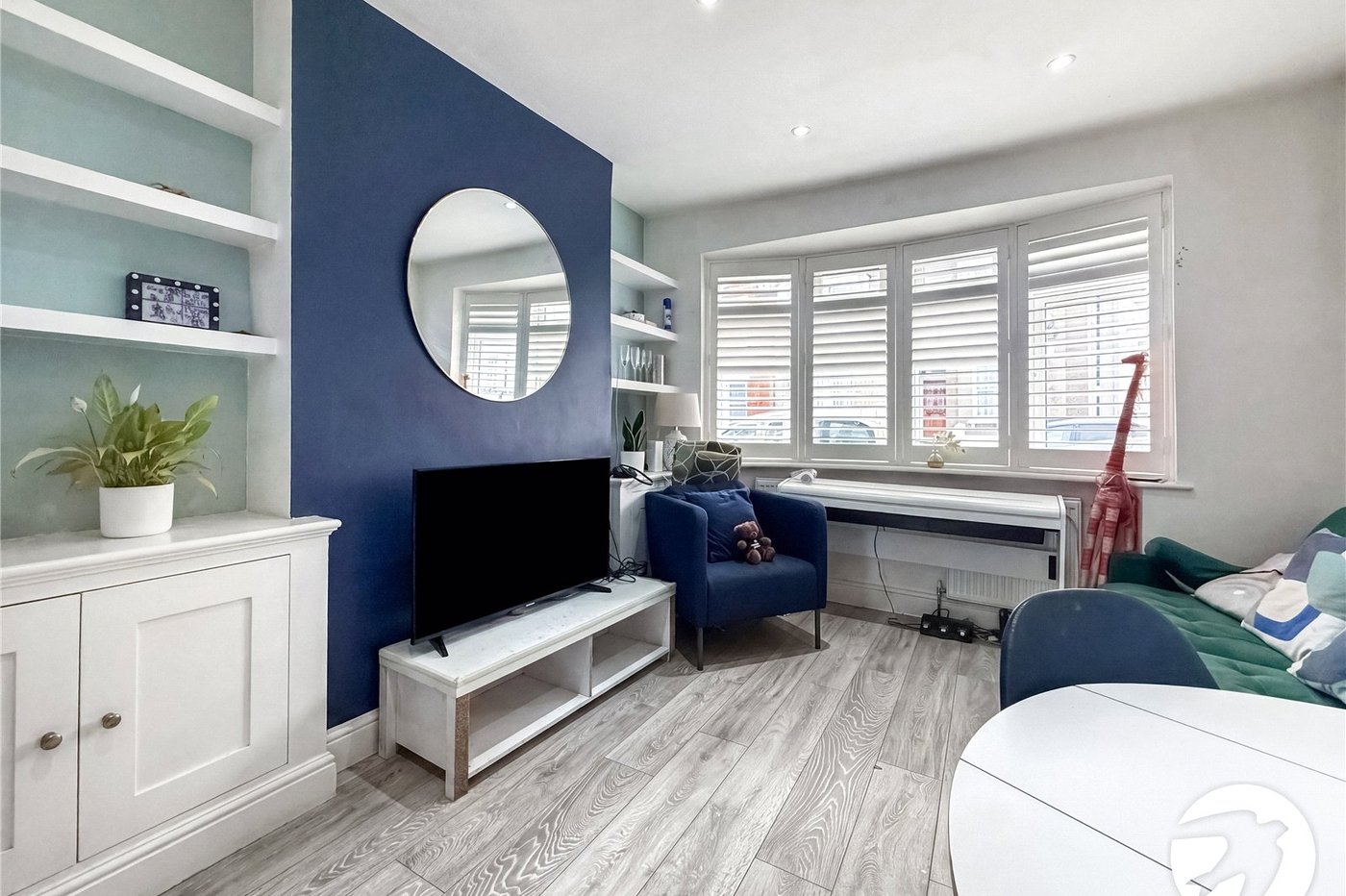 4 bedroom house to rent in London | Robinson Jackson