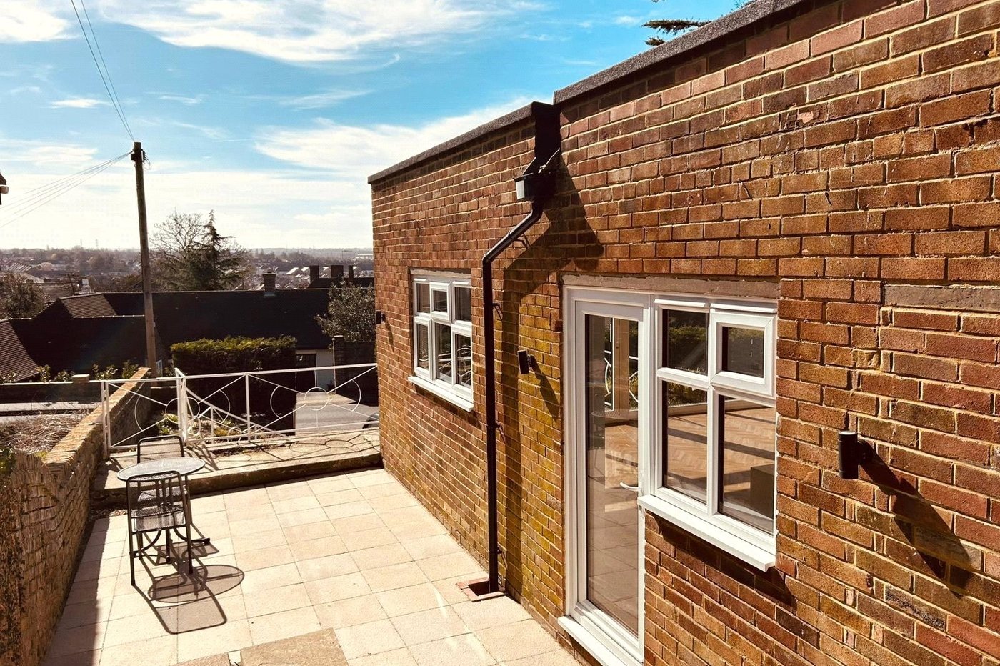 3 bedroom house to rent in Gravesend | Robinson Michael & Jackson