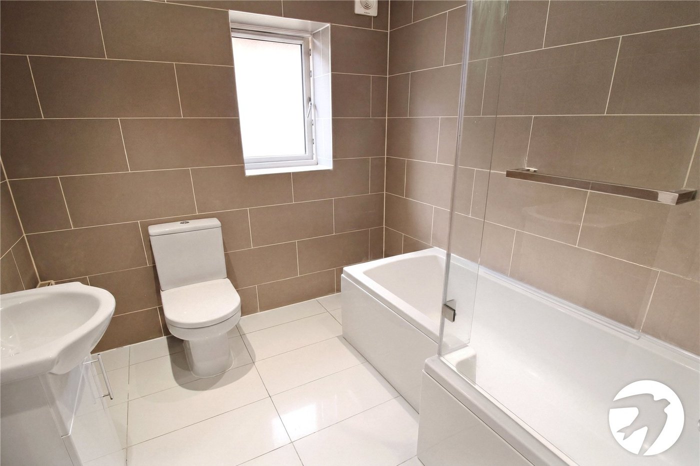 4 bedroom house to rent in Gravesend | Robinson Michael & Jackson