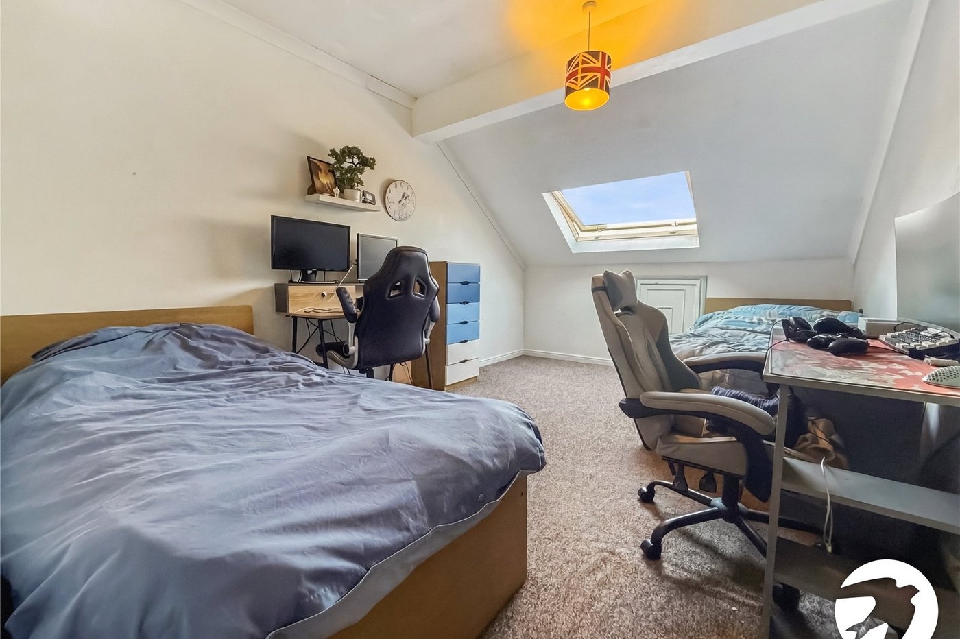 2 bedroom property to rent in Buckland Hill | Robinson Michael & Jackson