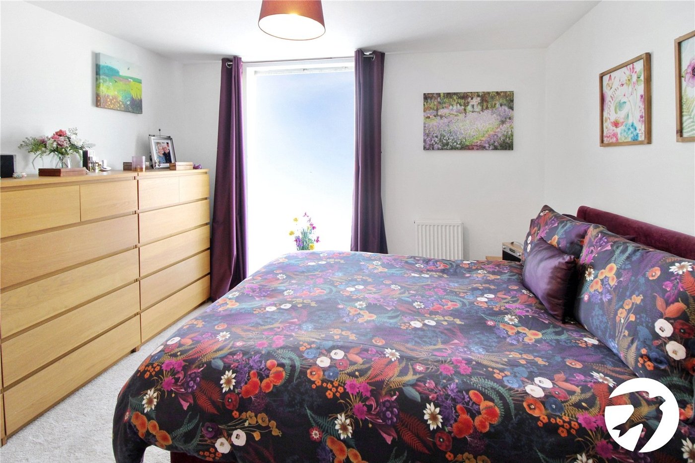 2 bedroom property to rent in Castle Hill | Robinson Michael & Jackson