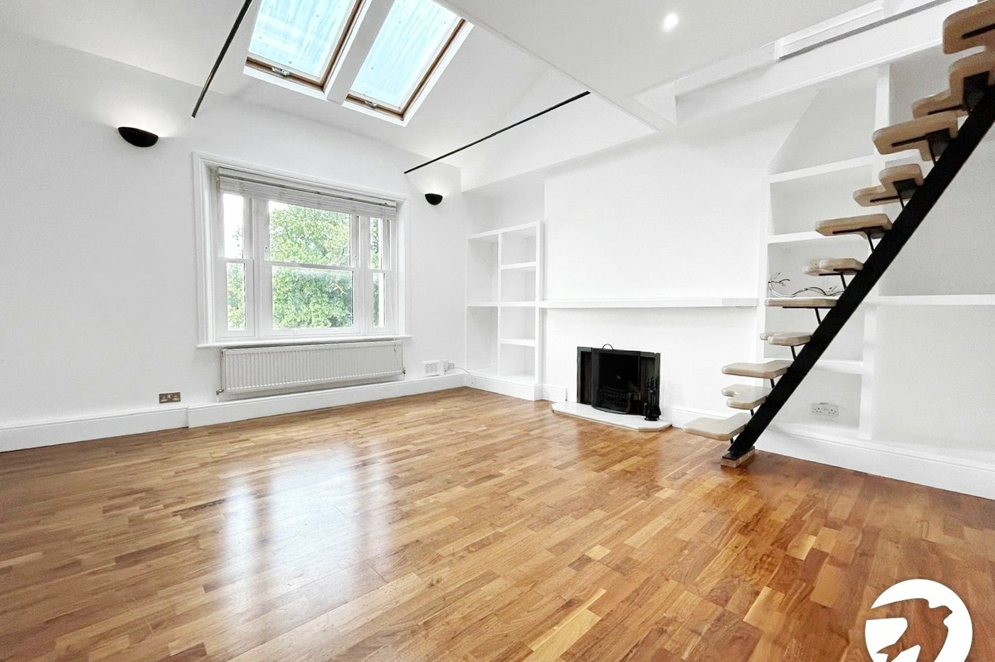 2 bedroom property to rent in London | Robinson Jackson