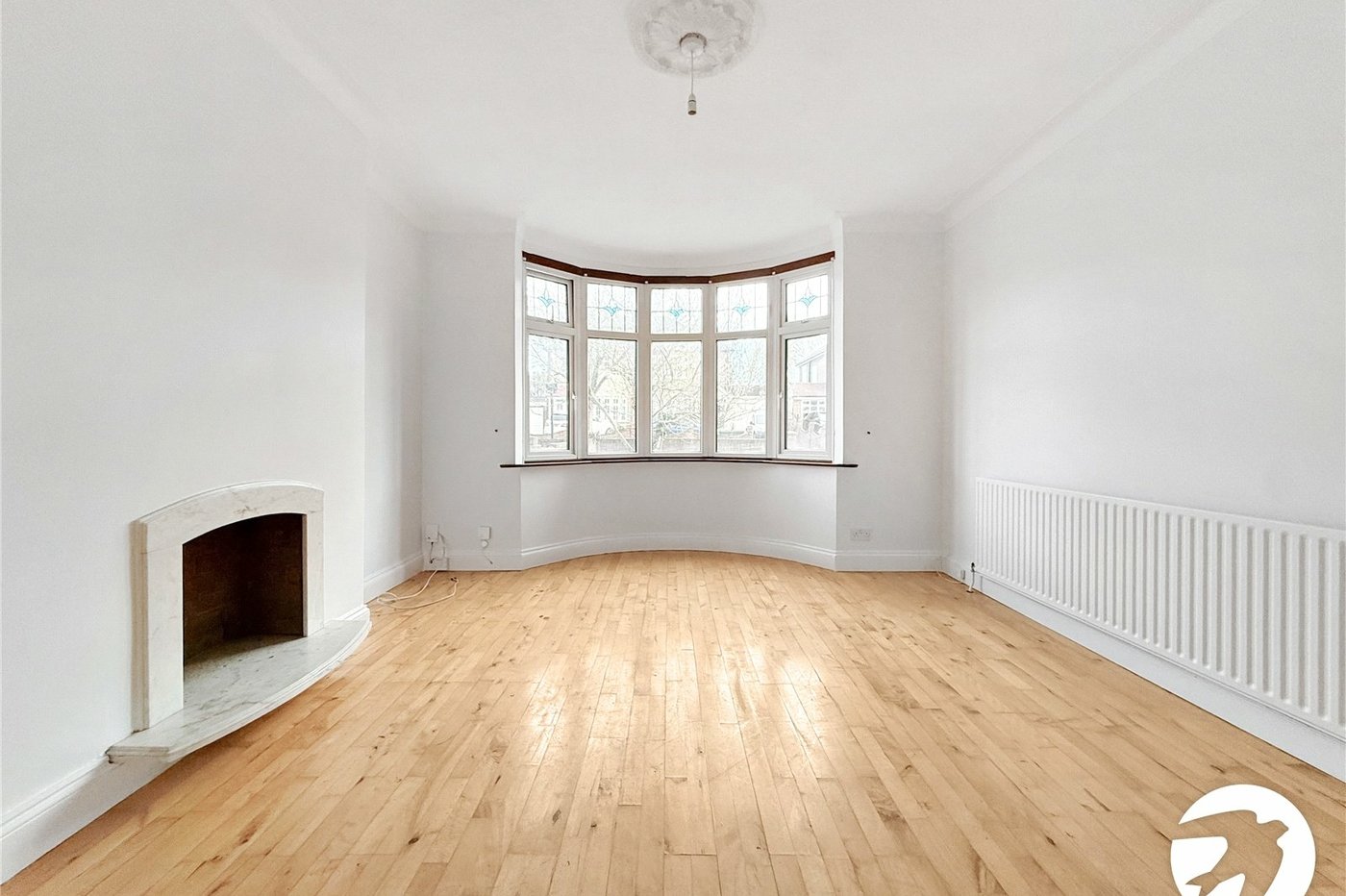 3 bedroom house to rent in London | Robinson Jackson