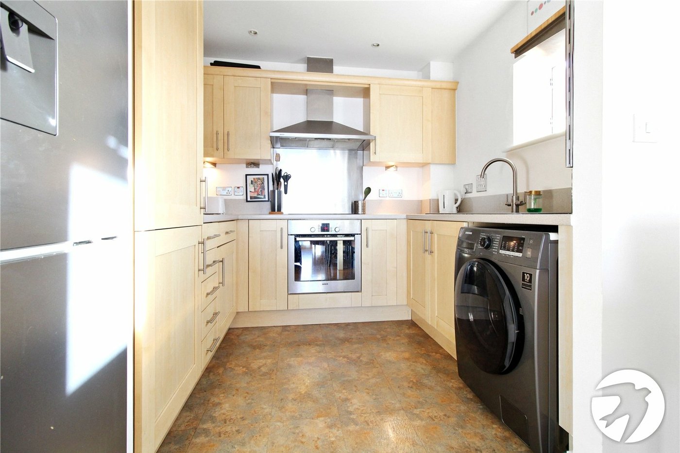 2 bedroom property to rent in Greenhithe | Robinson Michael & Jackson