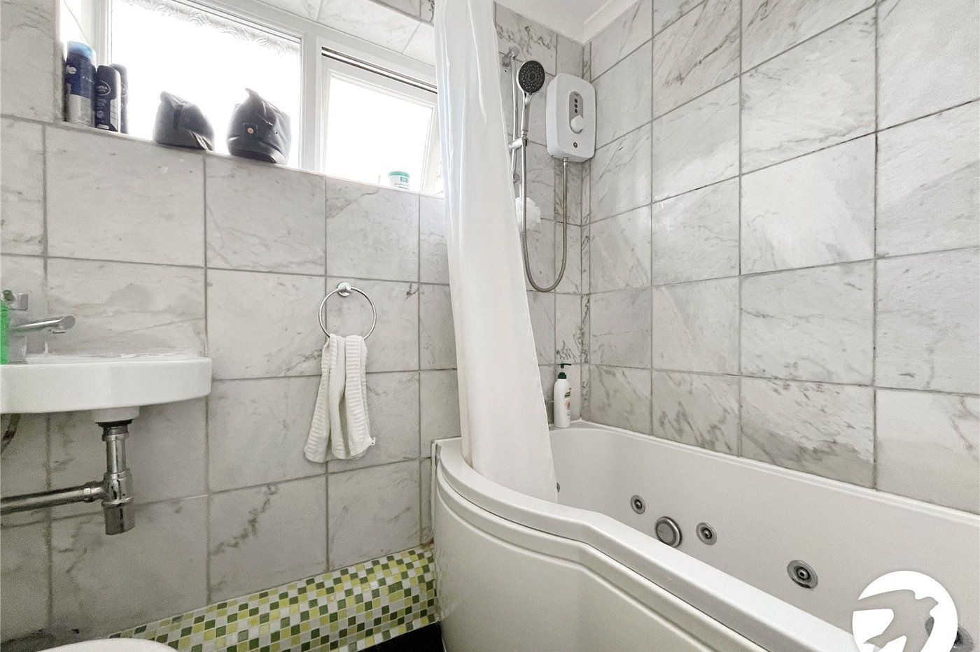 3 bedroom house to rent in Gillingham | Robinson Michael & Jackson