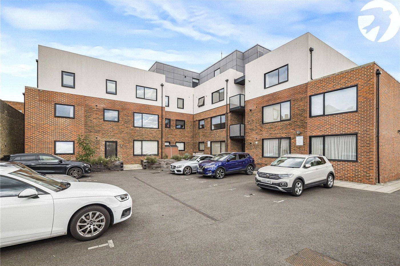 2 bedroom property to rent in London | Robinson Jackson