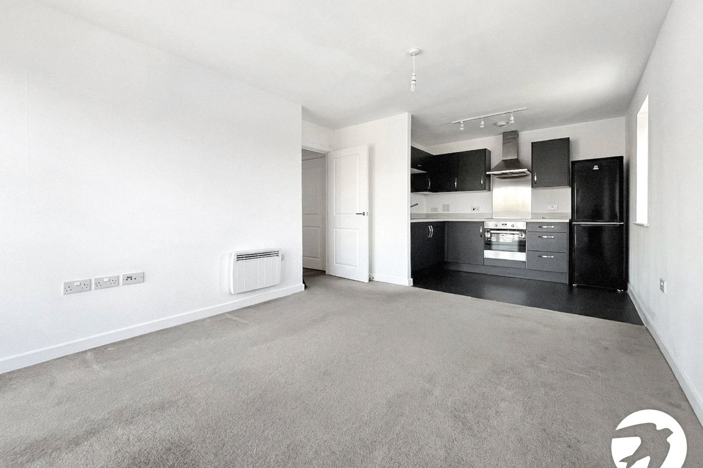 2 bedroom property to rent in Belvedere | Robinson Jackson