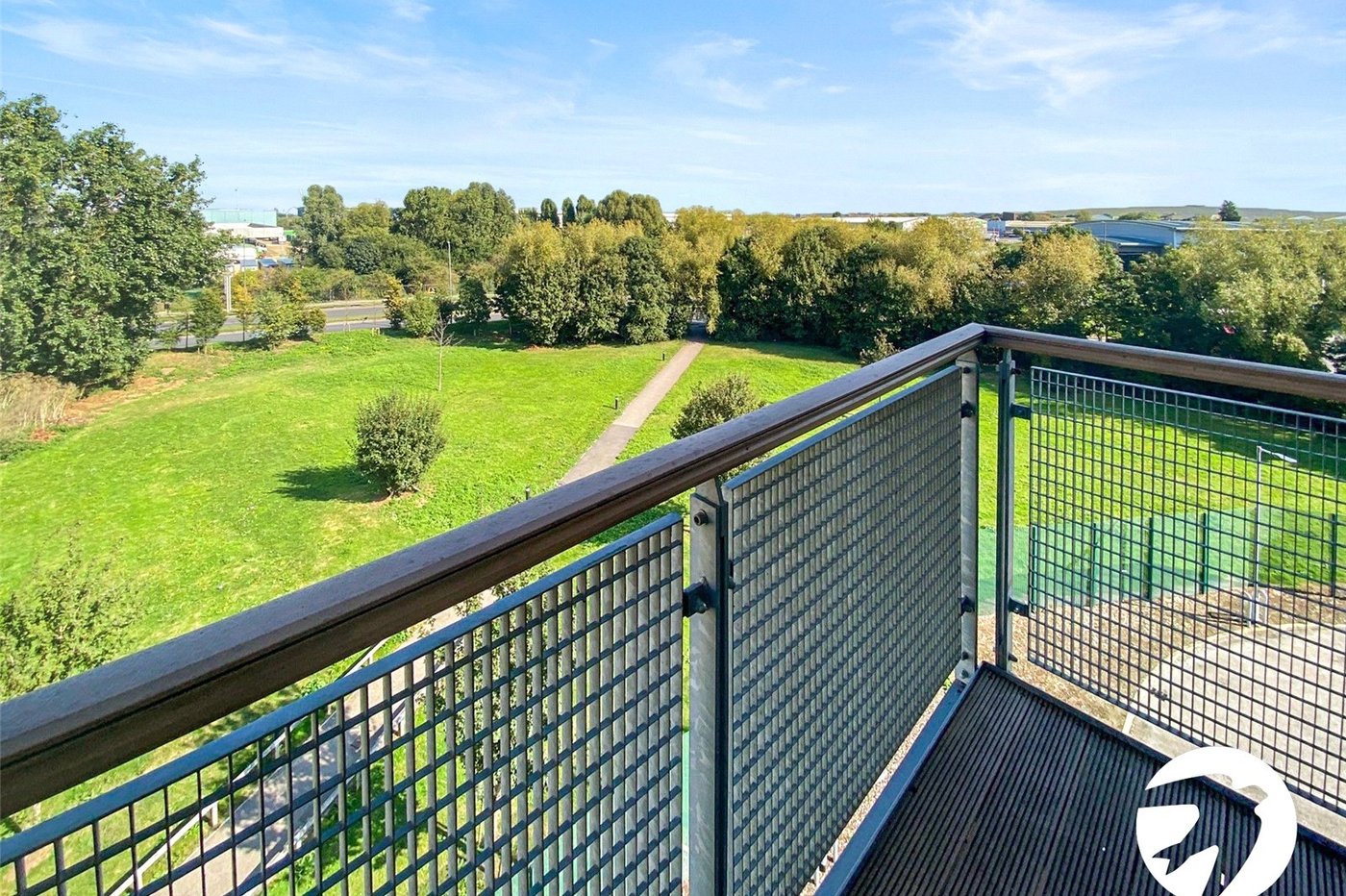 2 bedroom property to rent in Belvedere | Robinson Jackson