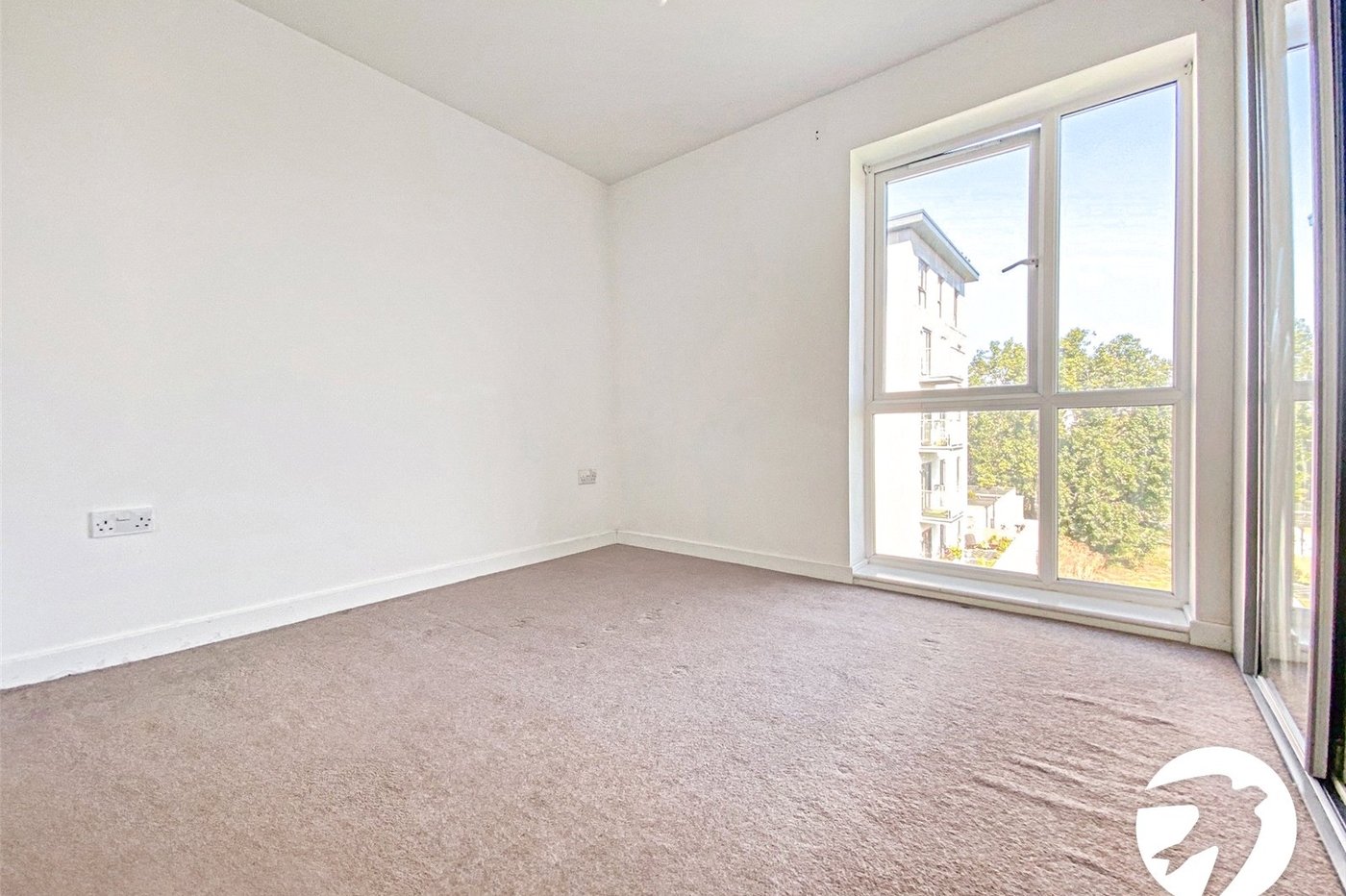 2 bedroom property to rent in Belvedere | Robinson Jackson
