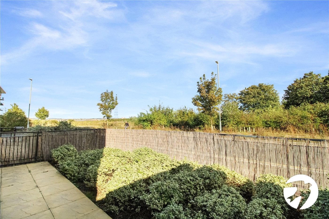 1 bedroom property to rent in Greenhithe | Robinson Michael & Jackson
