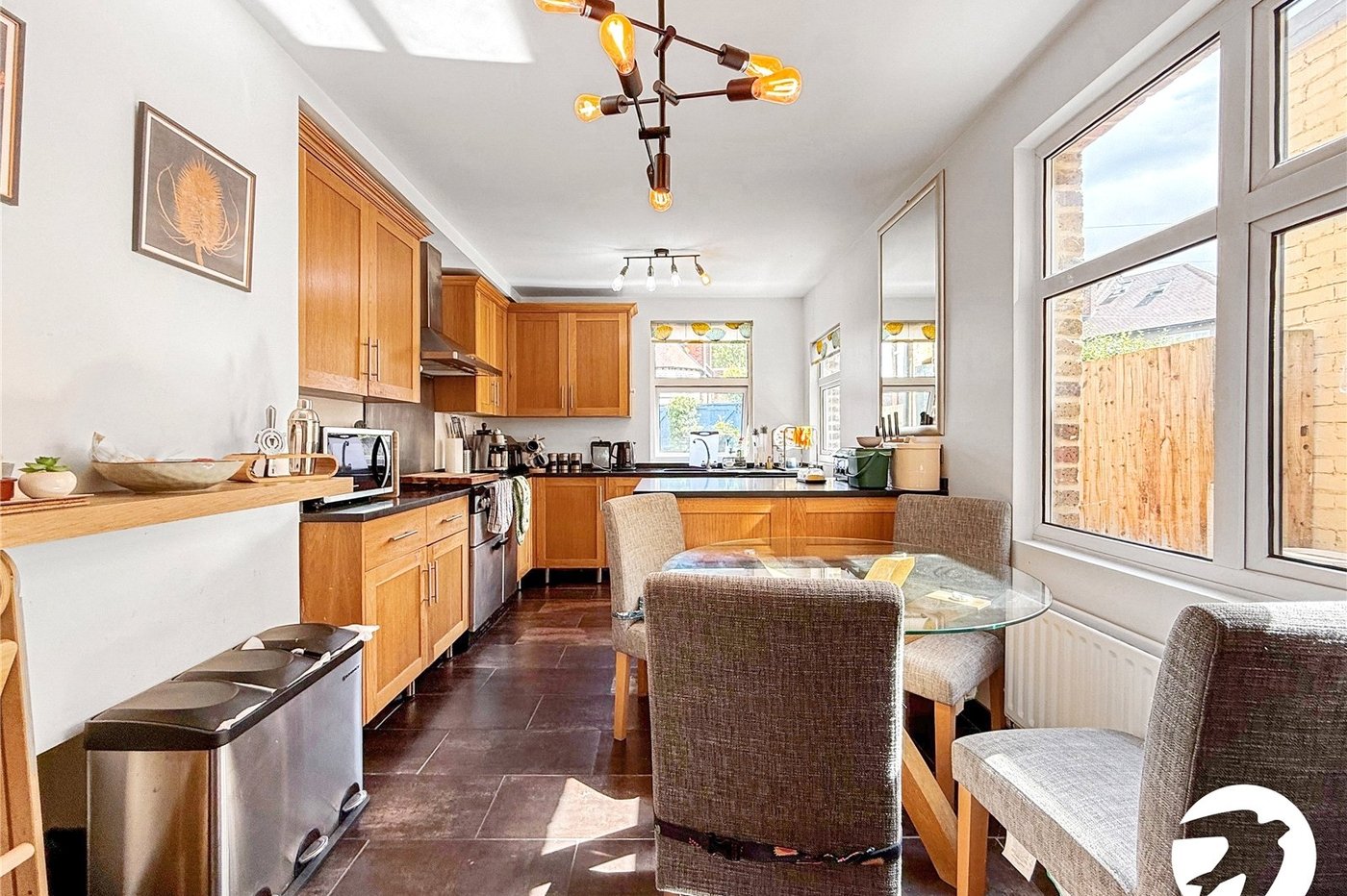 3 bedroom house to rent in London | Robinson Jackson