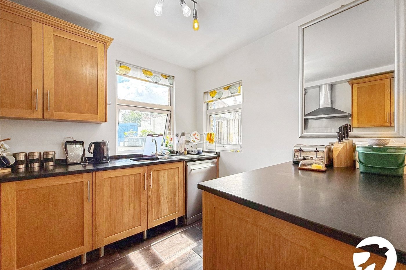 3 bedroom house to rent in London | Robinson Jackson
