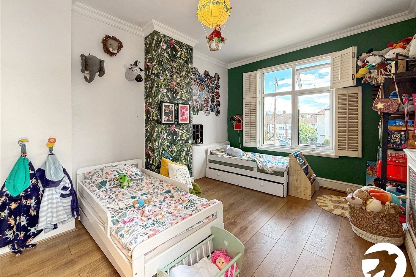 3 bedroom house to rent in London | Robinson Jackson
