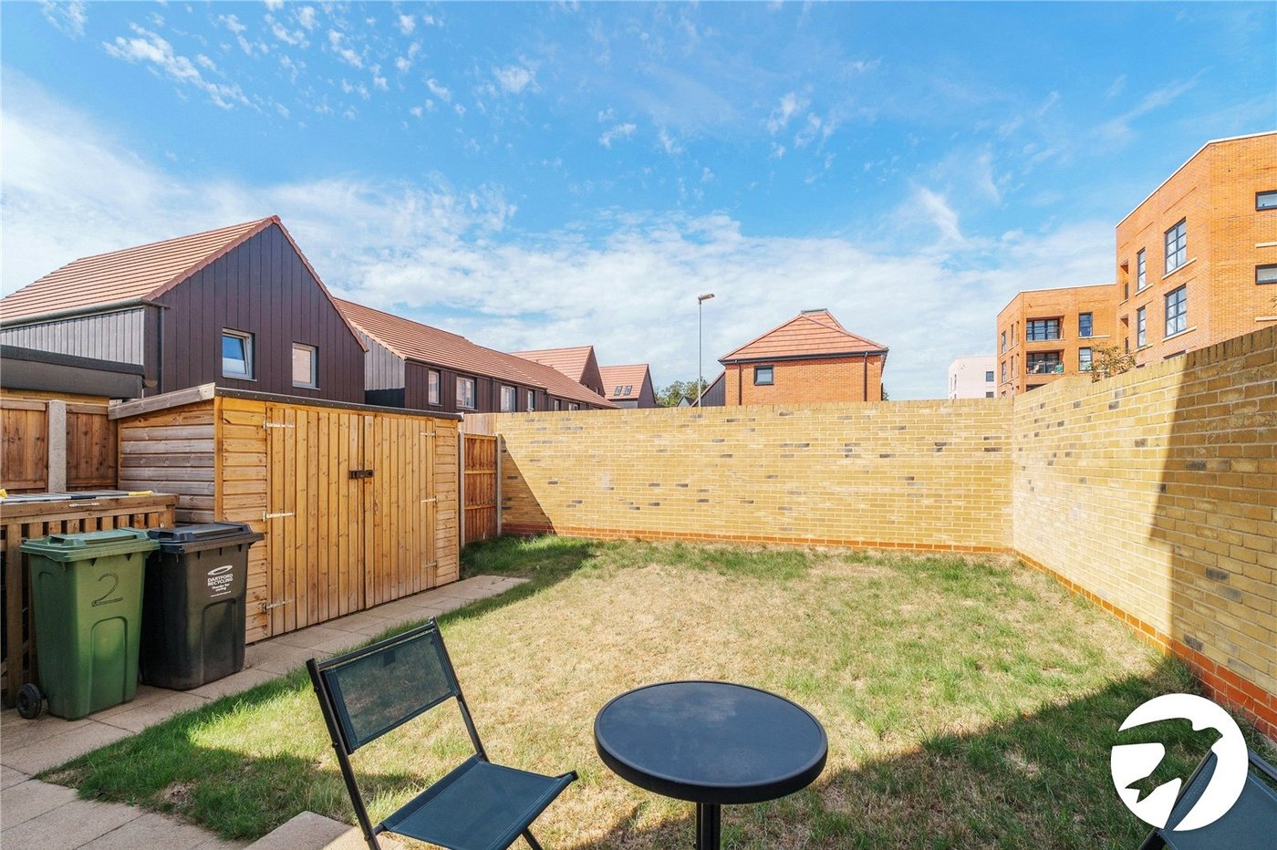 3 bedroom house to rent in Western Cross | Robinson Michael & Jackson