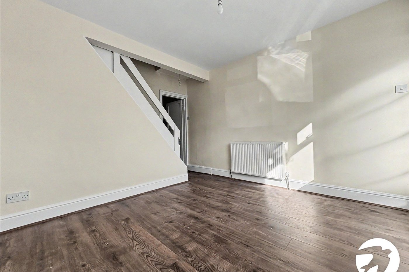 2 bedroom house to rent in Rainham | Robinson Michael & Jackson