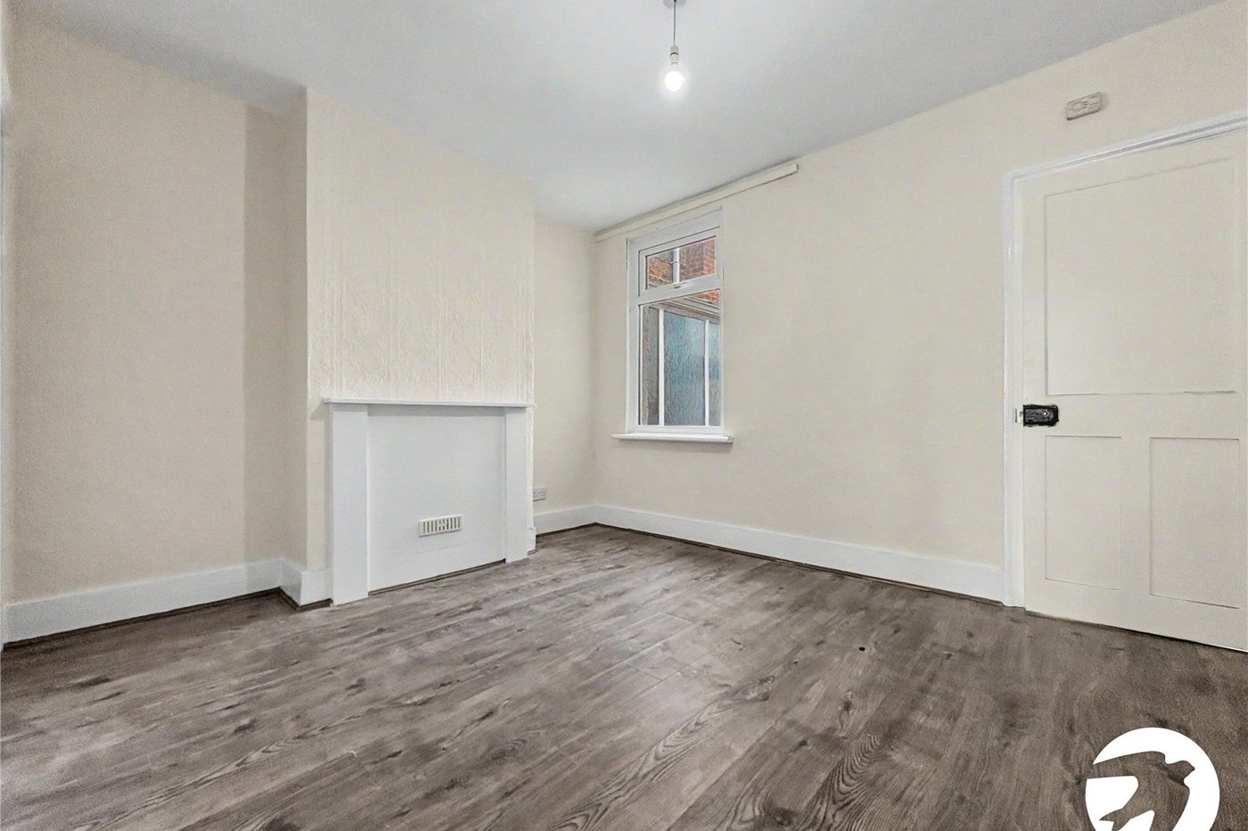 2 bedroom house to rent in Rainham | Robinson Michael & Jackson
