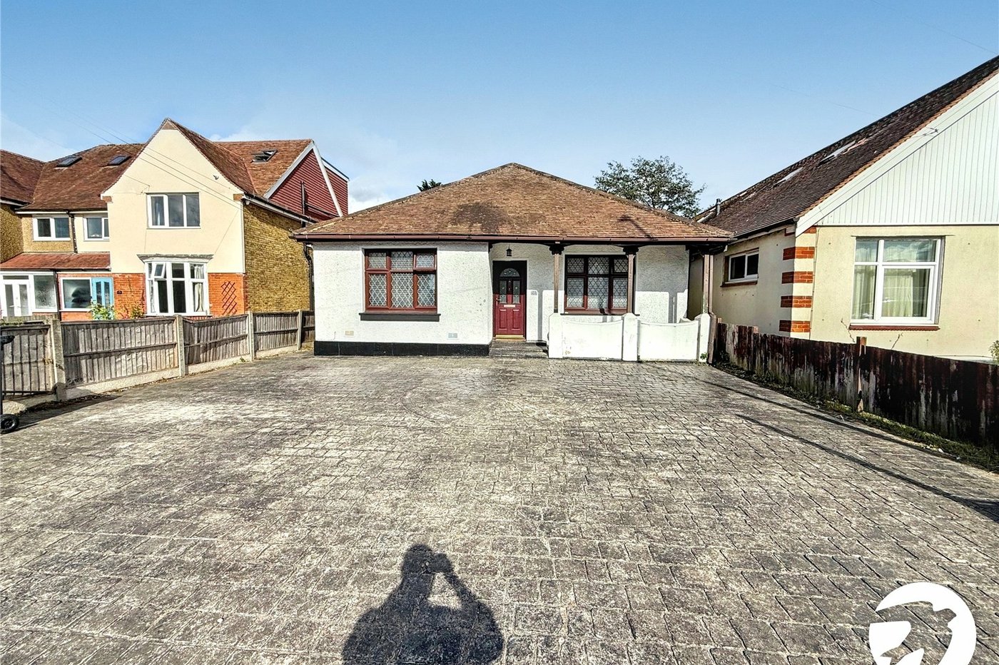 3 bedroom bungalow to rent in Maidstone | Robinson Michael & Jackson