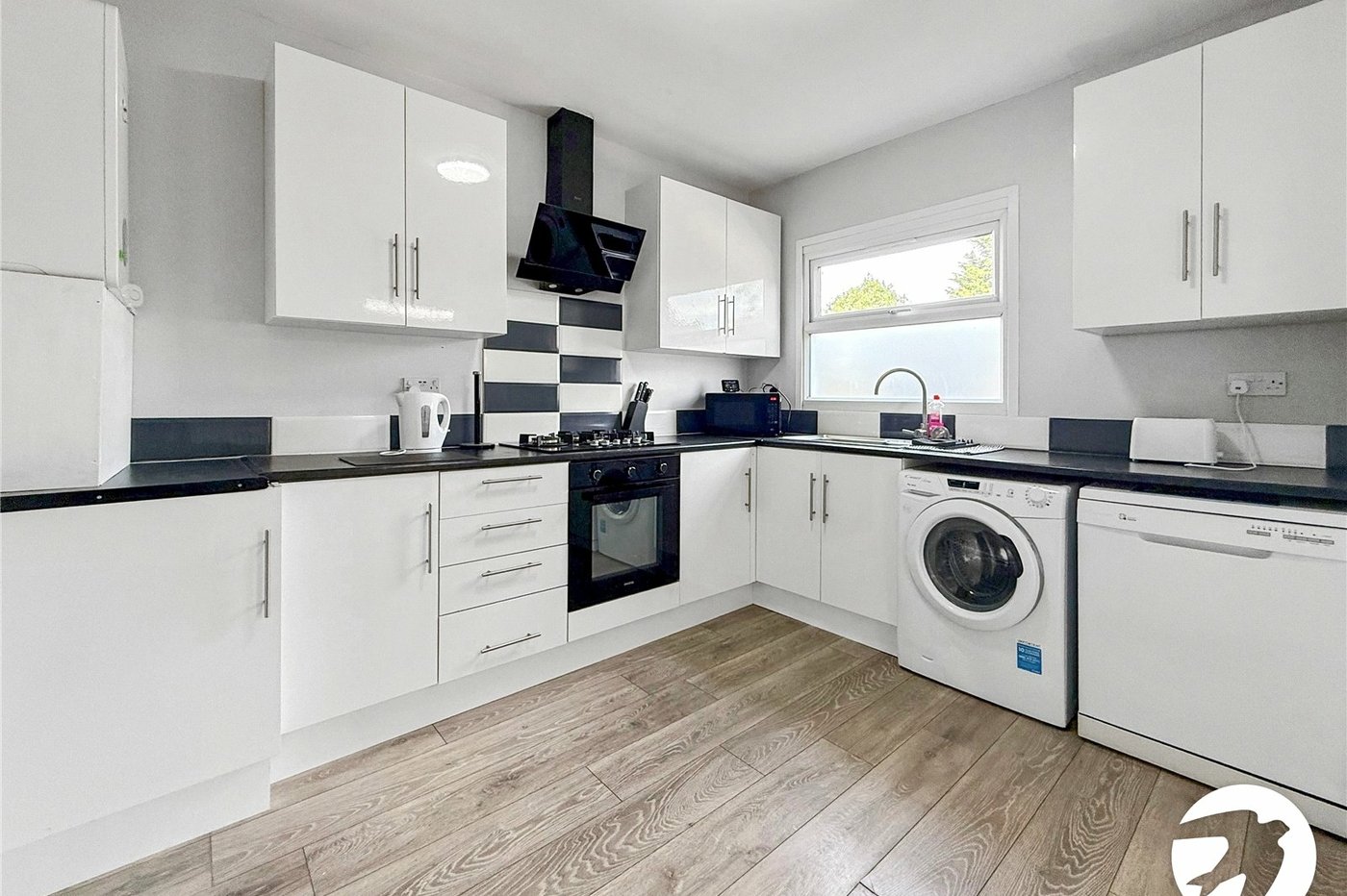 3 bedroom bungalow to rent in Maidstone | Robinson Michael & Jackson