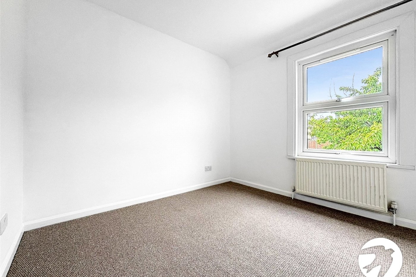 4 bedroom house to rent in Dartford | Robinson Jackson