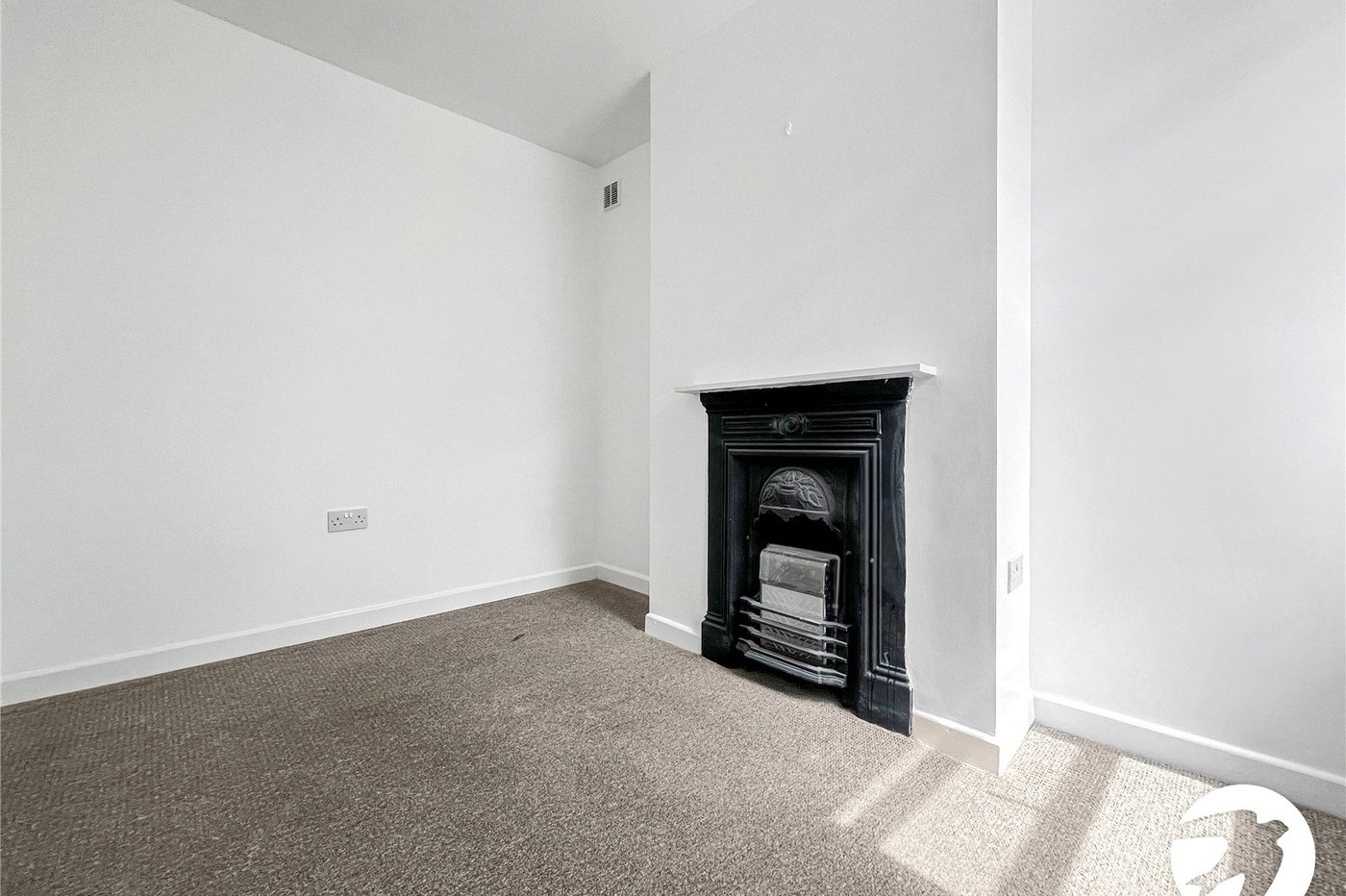 3 bedroom house to rent in Gillingham | Robinson Michael & Jackson